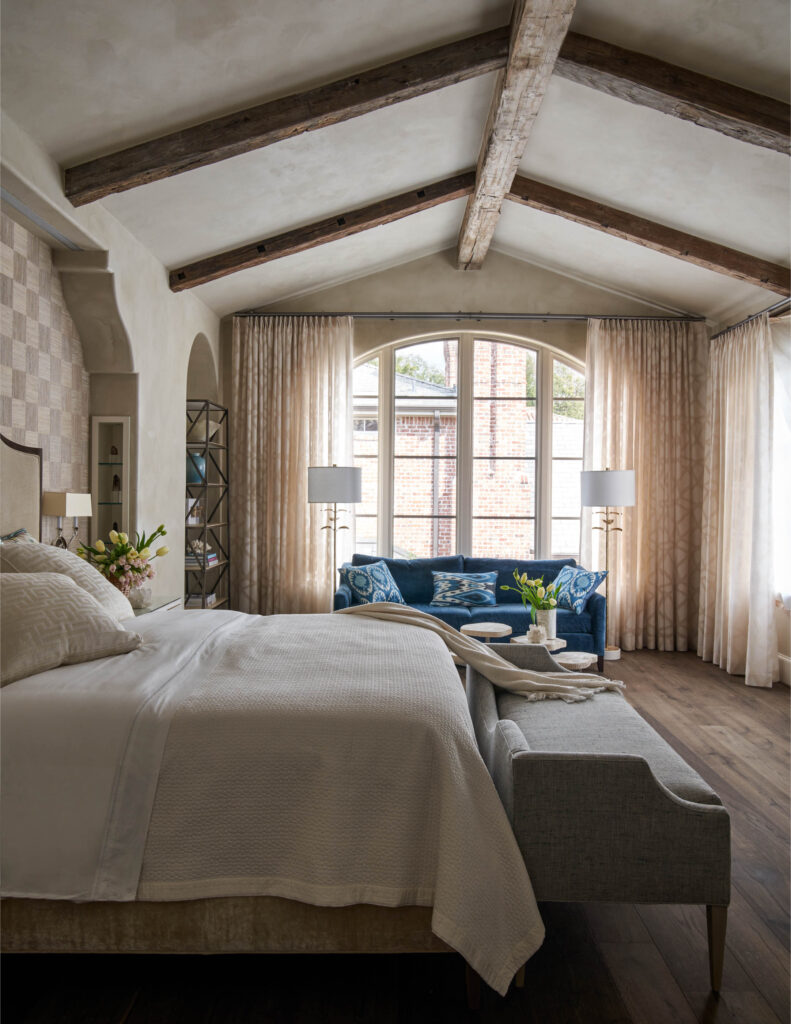 Beverly master bedroom - best custom home builder architect in dallas tx - nixon custom homes