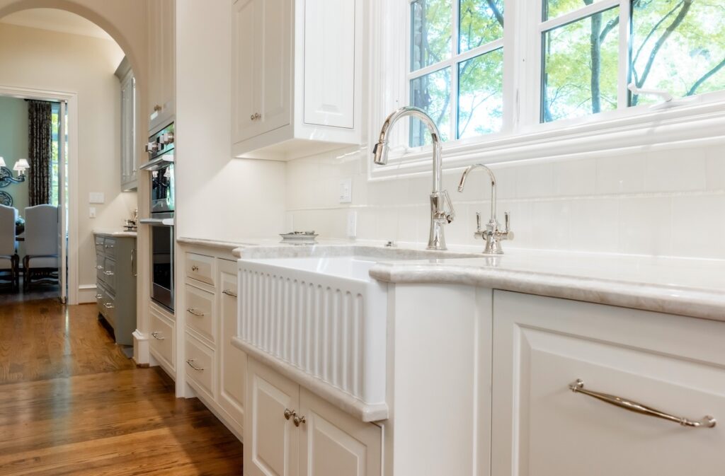 apron sink